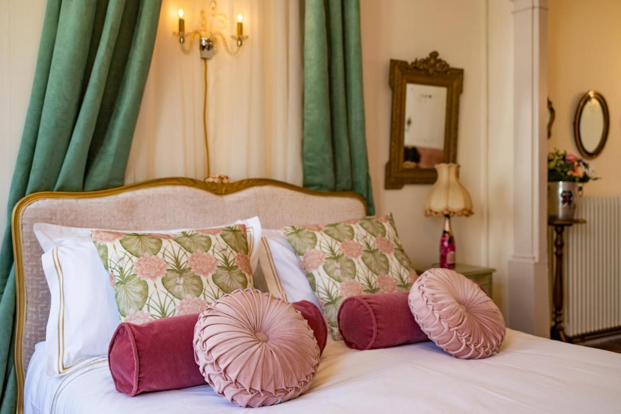 Champagne House - Elegance, Luxury And Charm Bed and Breakfast Condom Eksteriør billede
