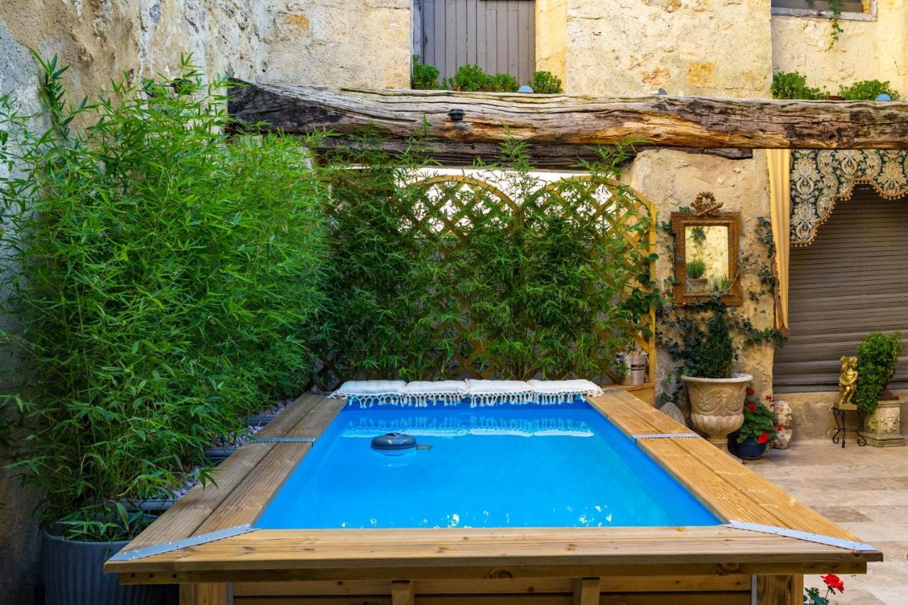 Champagne House - Elegance, Luxury And Charm Bed and Breakfast Condom Eksteriør billede
