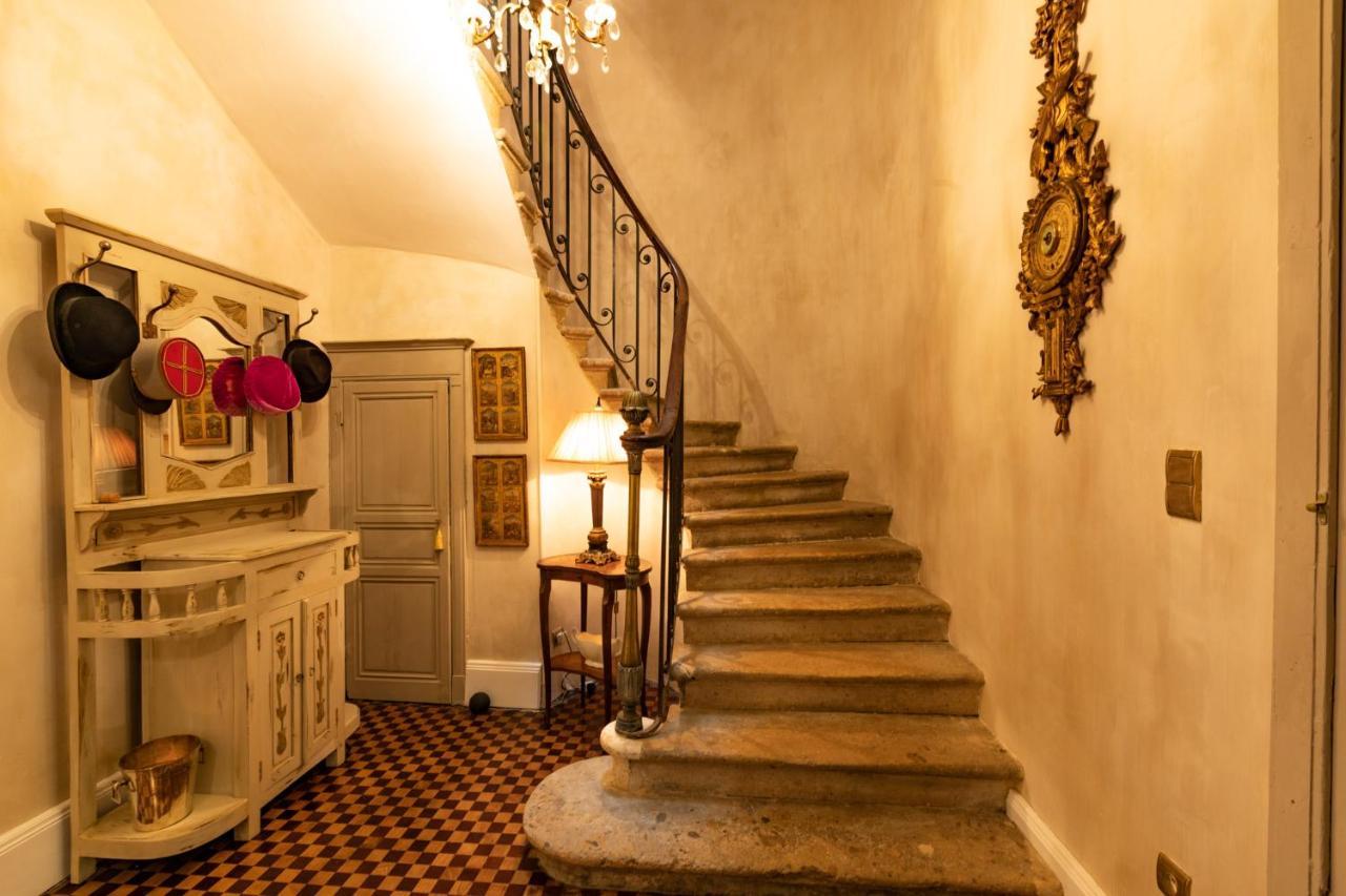 Champagne House - Elegance, Luxury And Charm Bed and Breakfast Condom Eksteriør billede