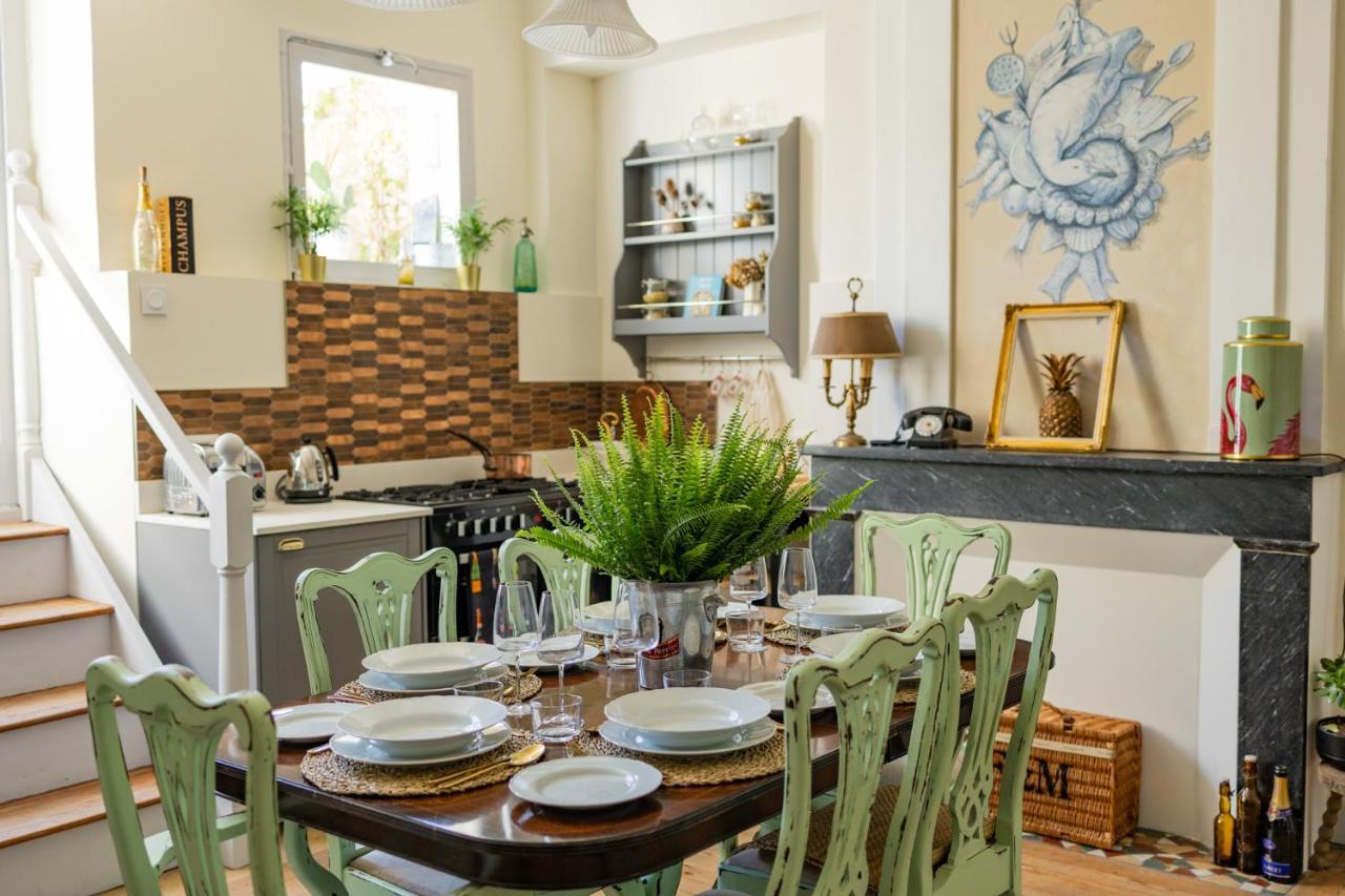 Champagne House - Elegance, Luxury And Charm Bed and Breakfast Condom Eksteriør billede