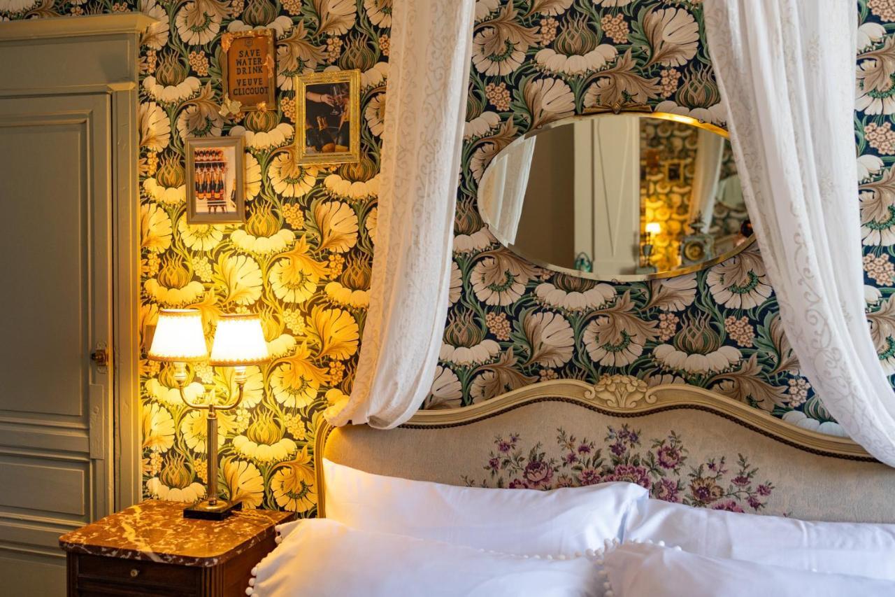 Champagne House - Elegance, Luxury And Charm Bed and Breakfast Condom Eksteriør billede