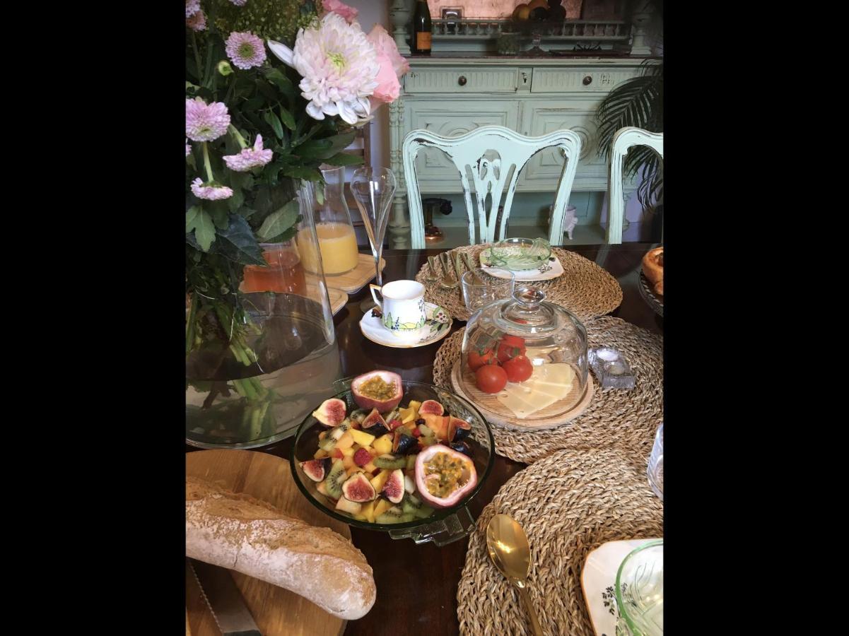Champagne House - Elegance, Luxury And Charm Bed and Breakfast Condom Eksteriør billede