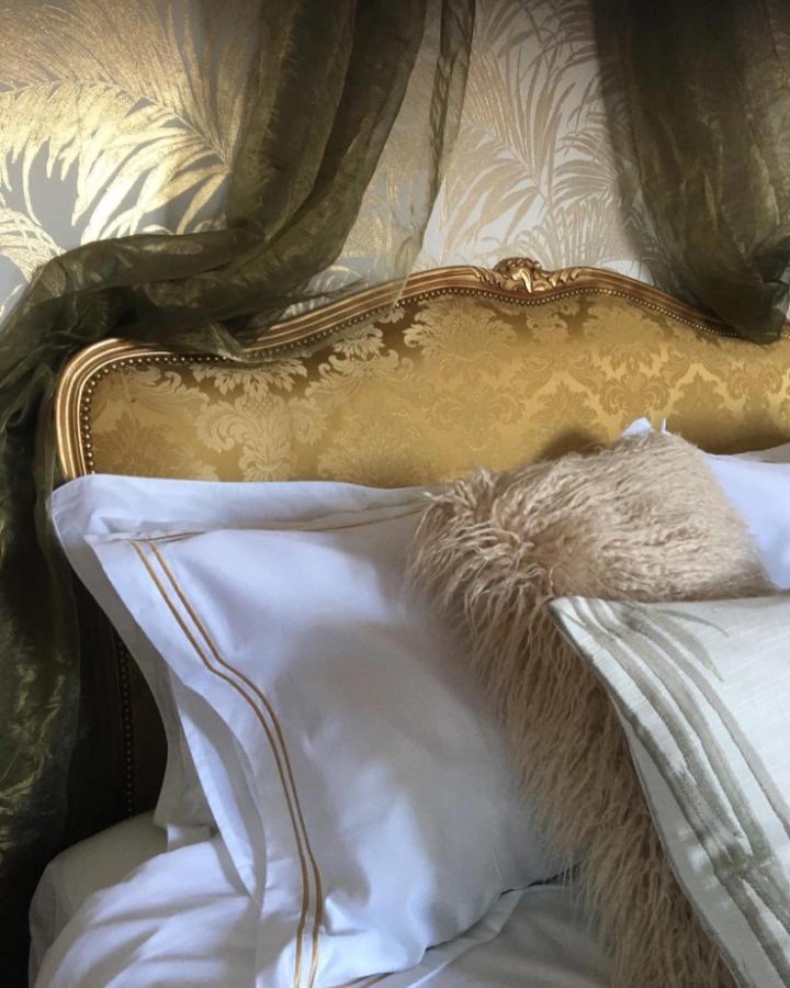 Champagne House - Elegance, Luxury And Charm Bed and Breakfast Condom Eksteriør billede