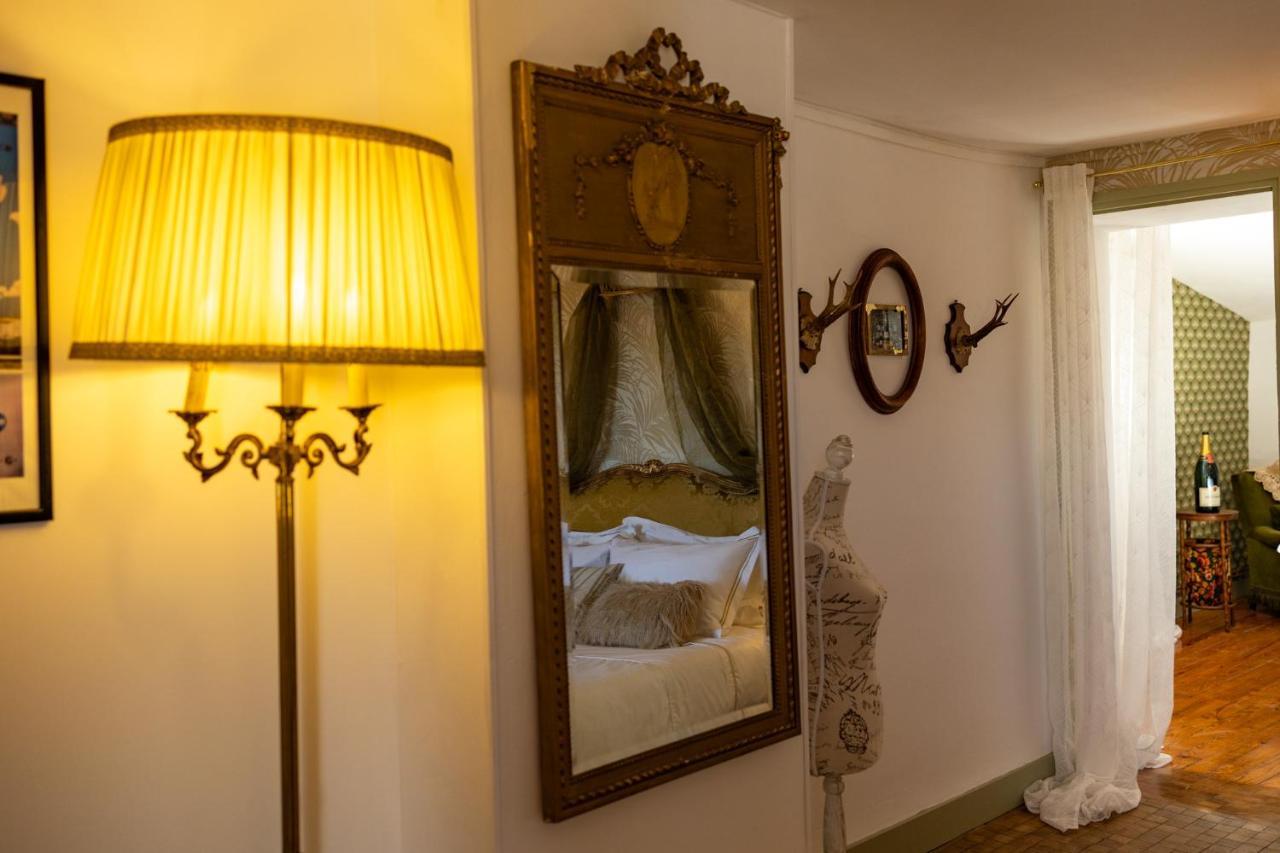 Champagne House - Elegance, Luxury And Charm Bed and Breakfast Condom Eksteriør billede